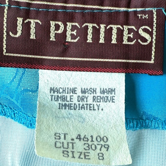 Vintage floral shine and matte pattern- front drape midi dress. - Picture 3 of 6